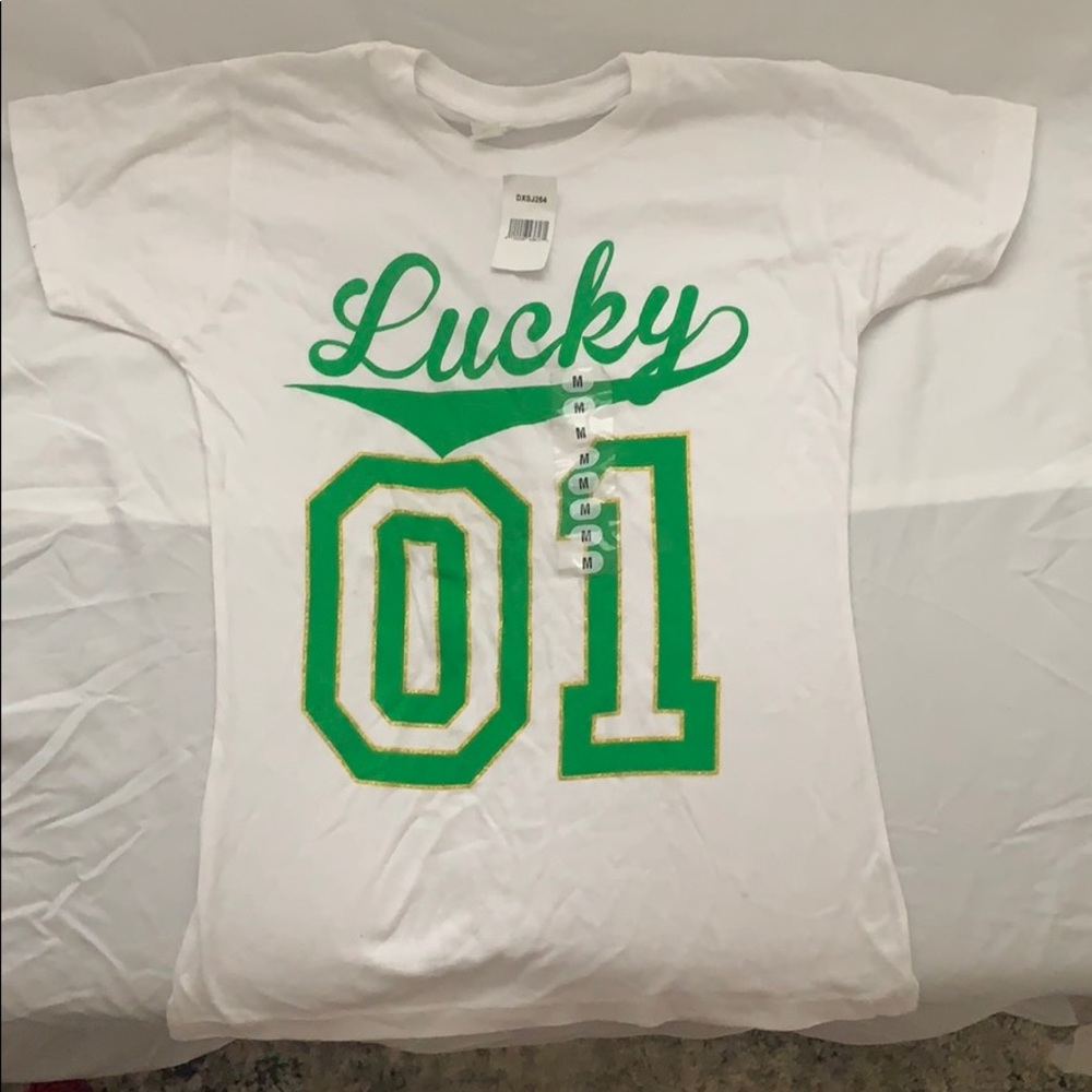 Green lucky t shirt size M new with tags